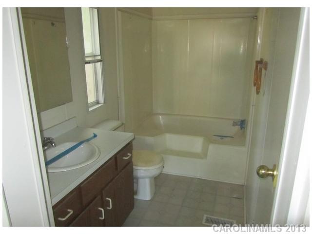 202 River Loop Road Belmont, NC 28012 - Photo 7 of 10 Gallery Image 7
