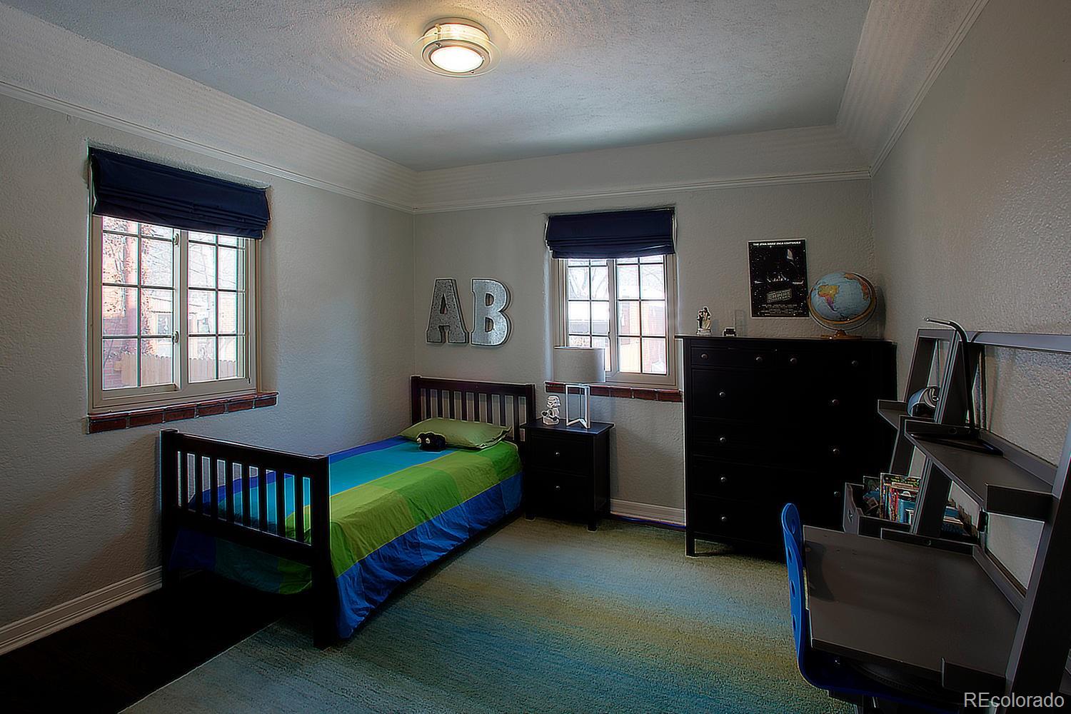 2052 Leyden Street Denver, CO 80207 - Photo 12 of 28