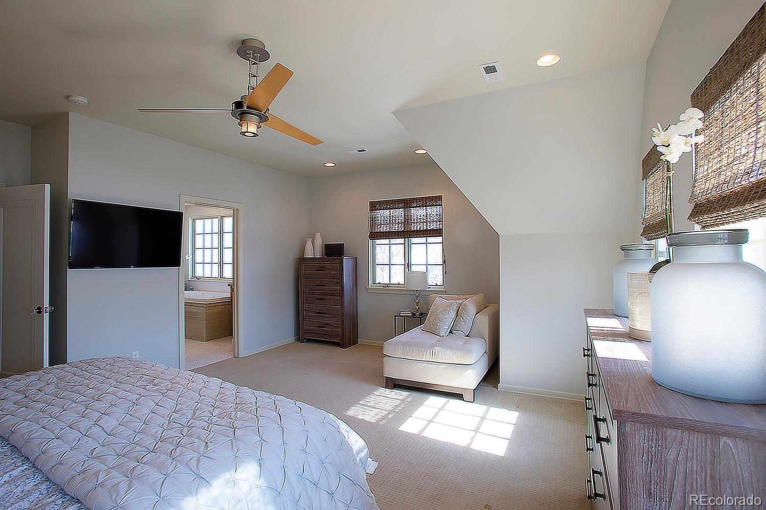 2052 Leyden Street Denver, CO 80207 - Photo 15 of 28