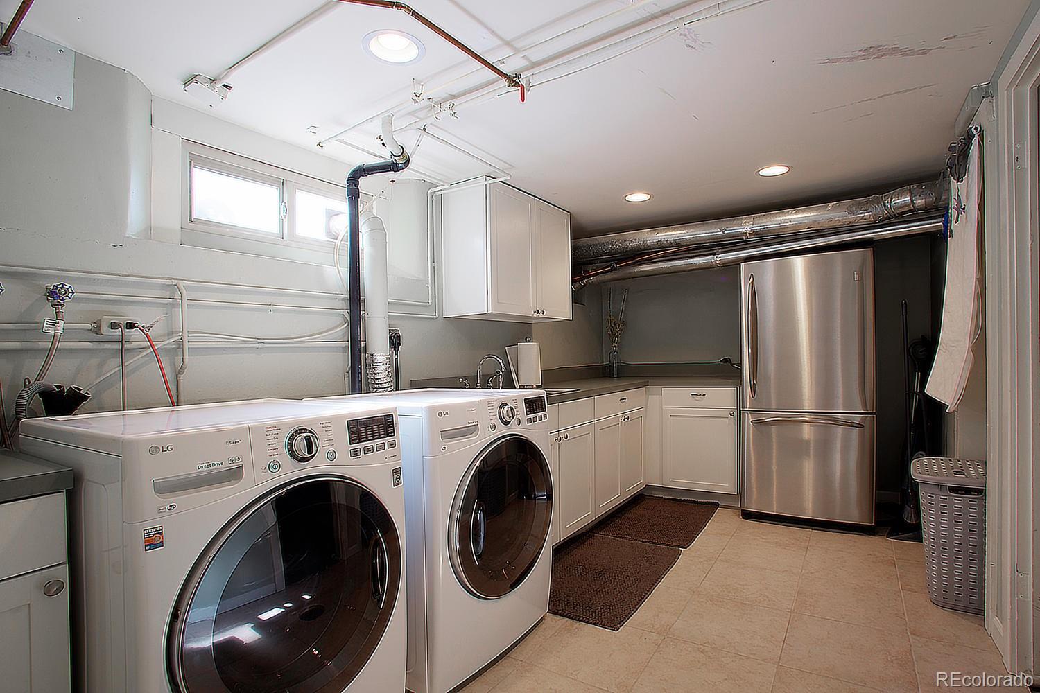 2052 Leyden Street Denver, CO 80207 - Photo 24 of 28