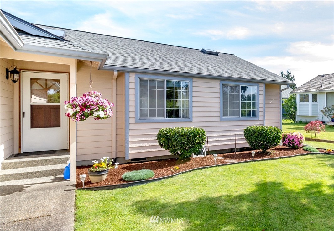 34513 14th Way Southwest Federal Way, WA 98023 - Photo 2 of 24