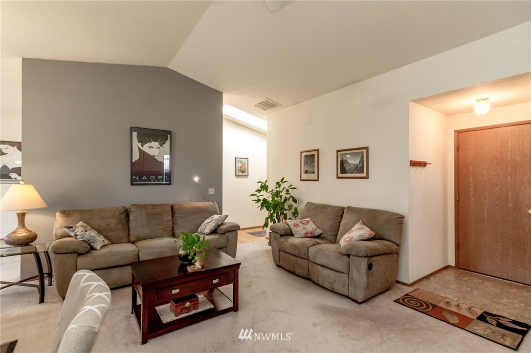 34513 14th Way Southwest Federal Way, WA 98023 - Photo 11 of 24