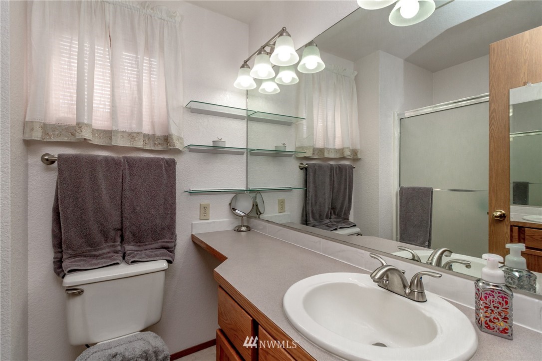 34513 14th Way Southwest Federal Way, WA 98023 - Photo 16 of 24