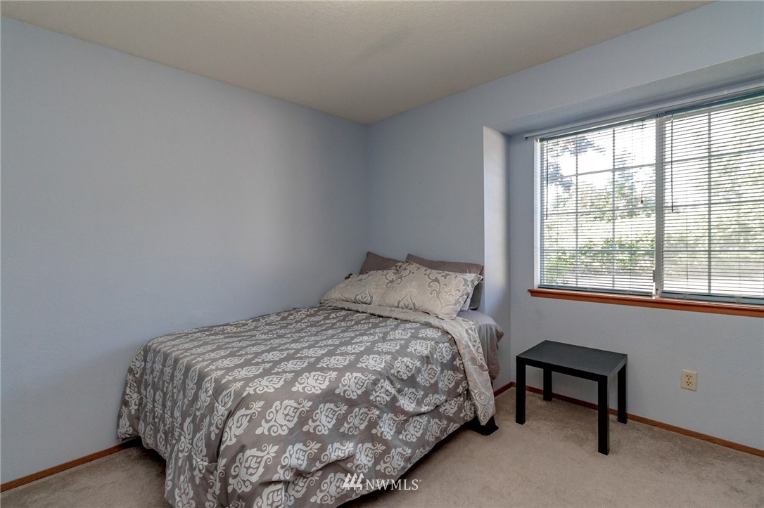 34513 14th Way Southwest Federal Way, WA 98023 - Photo 18 of 24