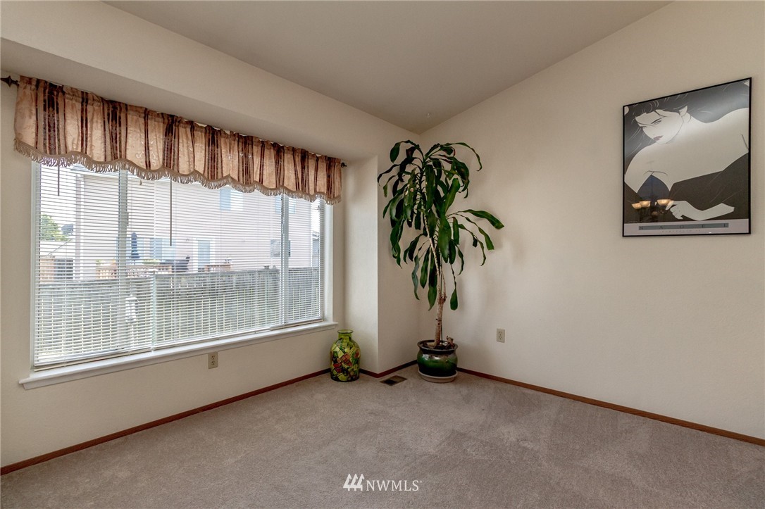 34513 14th Way Southwest Federal Way, WA 98023 - Photo 3 of 24