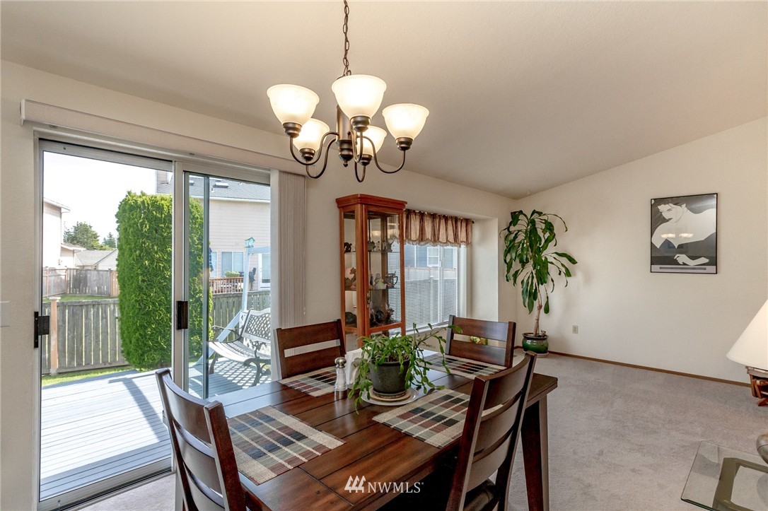 34513 14th Way Southwest Federal Way, WA 98023 - Photo 6 of 24