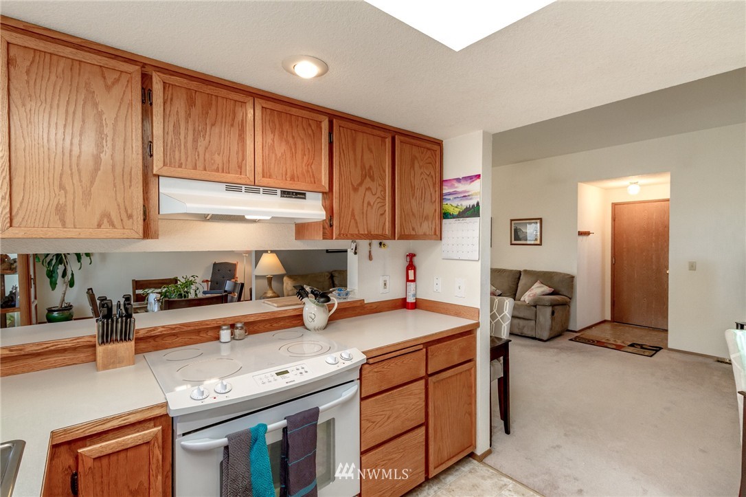 34513 14th Way Southwest Federal Way, WA 98023 - Photo 9 of 24