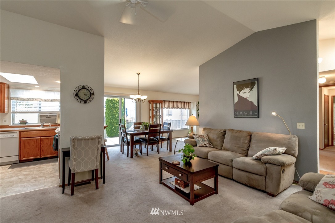 34513 14th Way Southwest Federal Way, WA 98023 - Photo 10 of 24