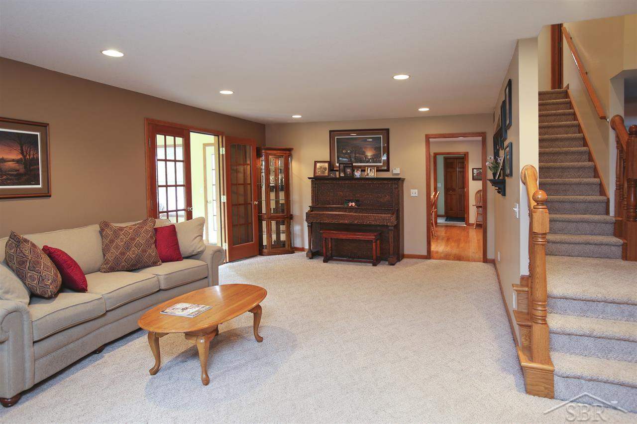 9667 Carter Road Freeland, MI 48623 - Photo 11 of 30