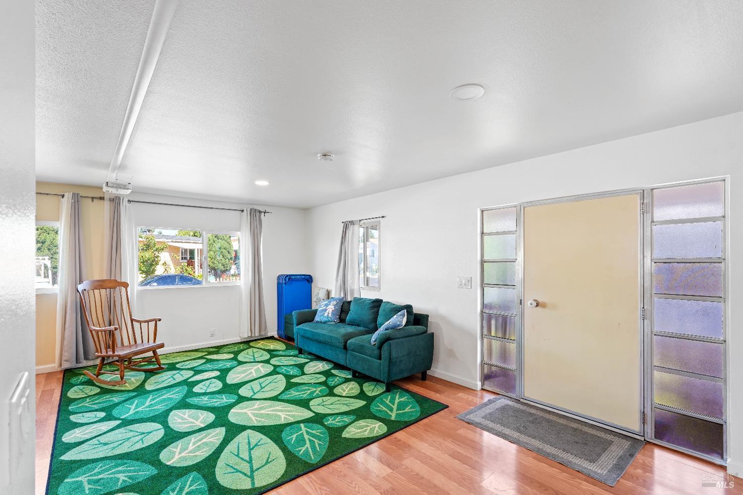 324 Pear Lane Santa Rosa, CA 95407 - Photo 6 of 38