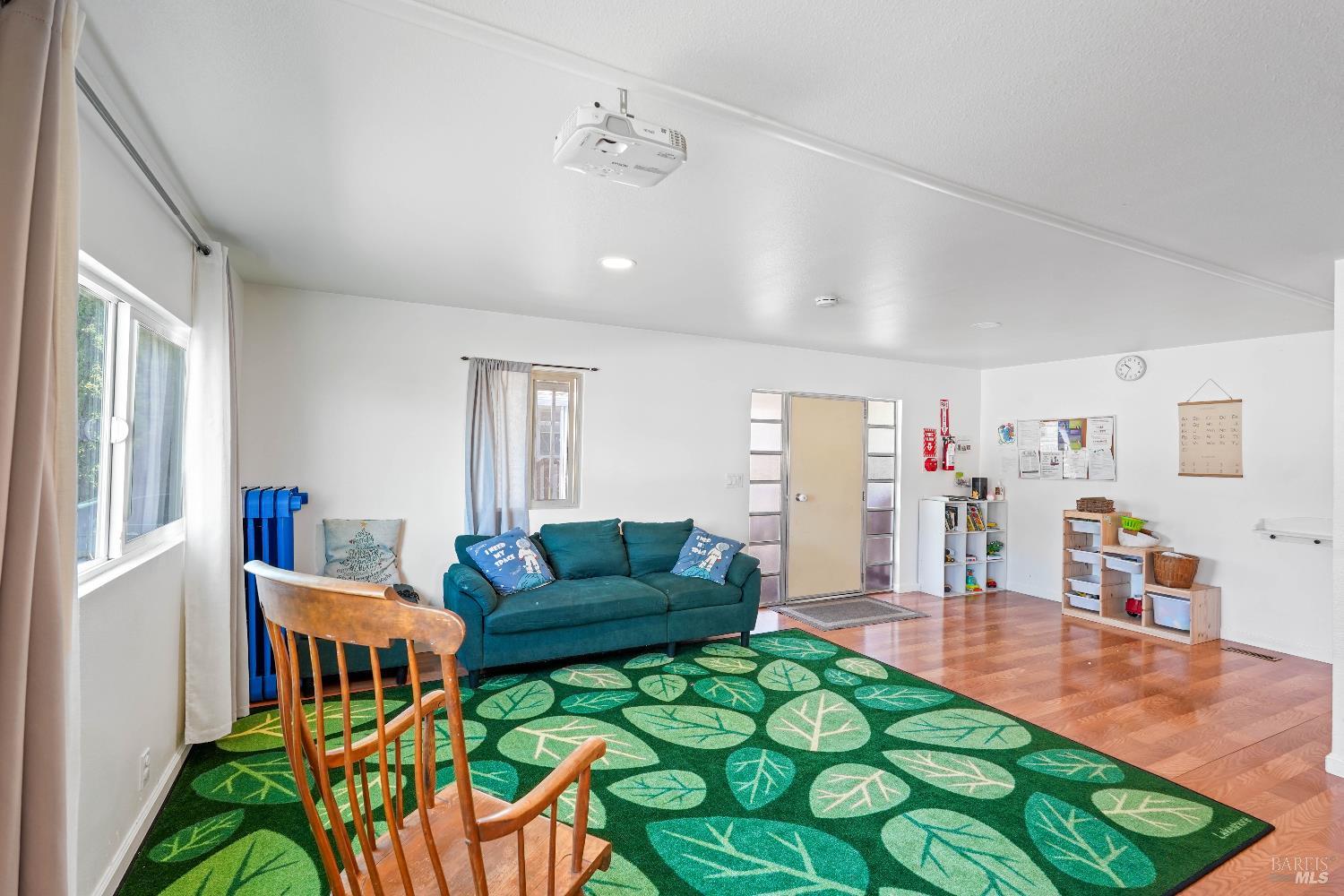 324 Pear Lane Santa Rosa, CA 95407 - Photo 9 of 38