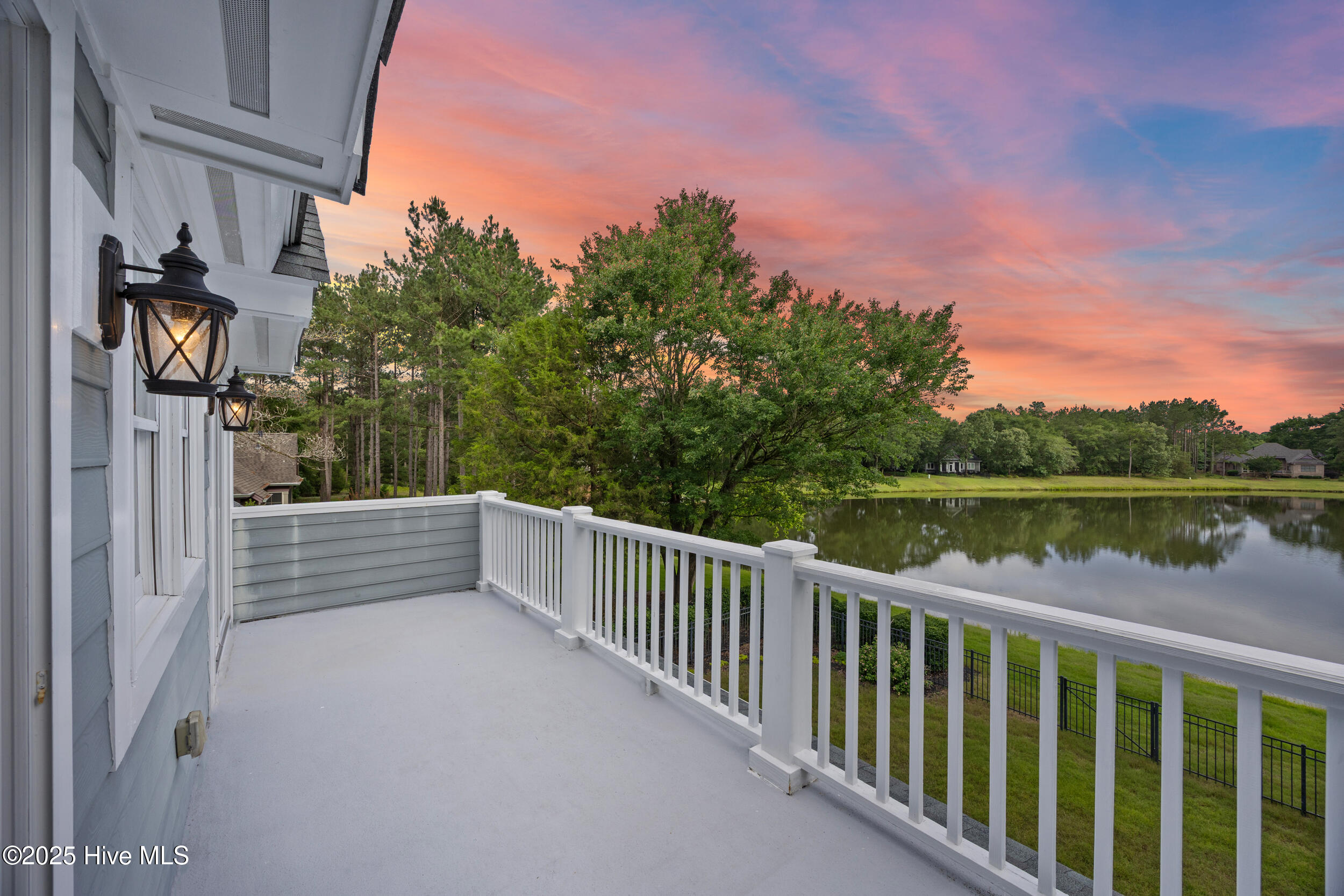 376 Red Fox Run Drive Wallace, NC 28466 - Photo 8 of 86 7_twilight