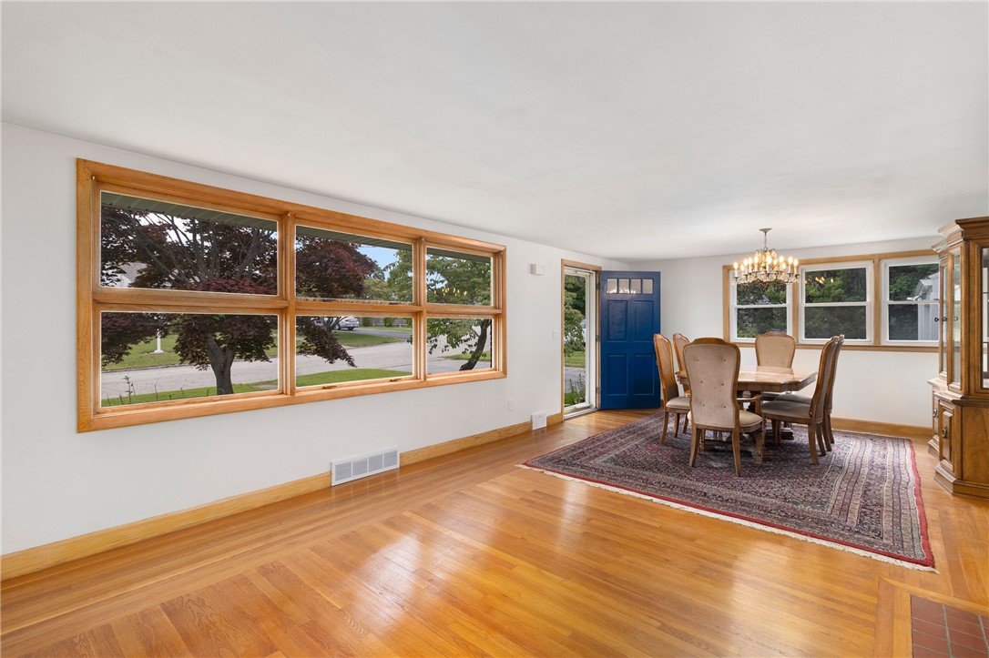 22 Althea Drive Cranston, RI 02920 - Photo 5 of 32