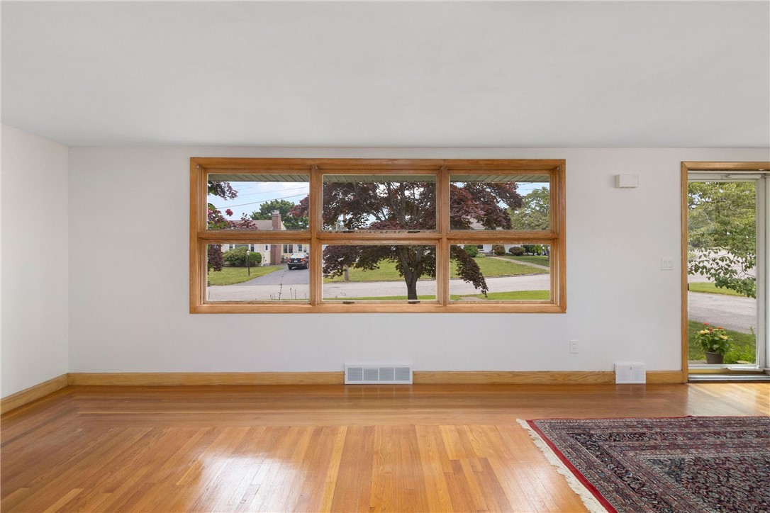 22 Althea Drive Cranston, RI 02920 - Photo 9 of 32