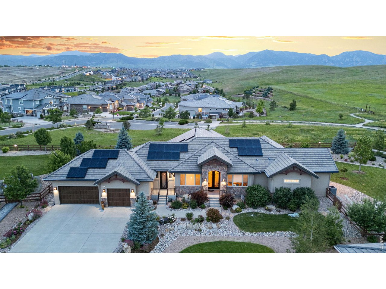 a view of house and outdoor space