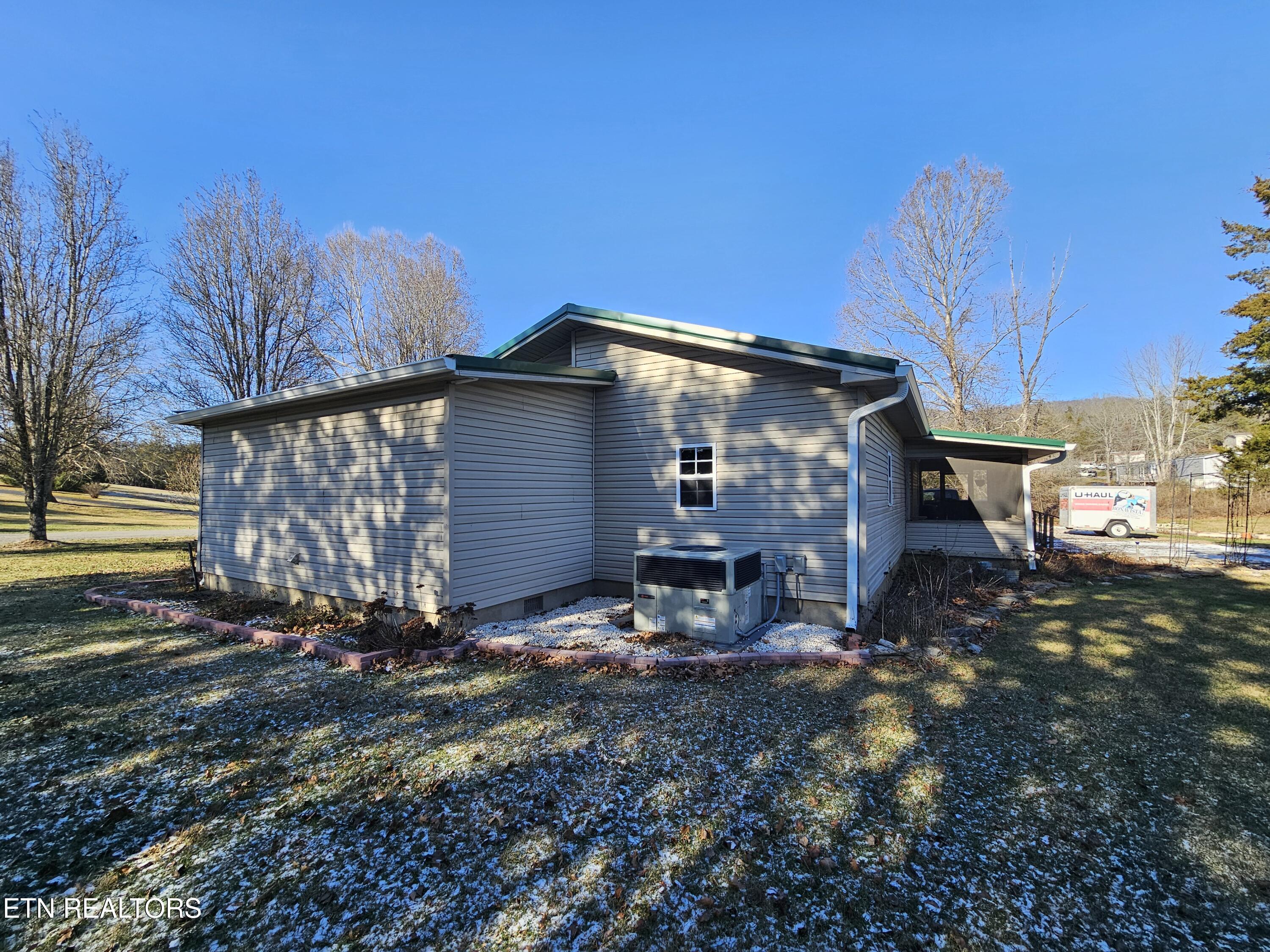 184 Glade Road Cumberland Gap, TN 37724 - Photo 3 of 22 1000027238