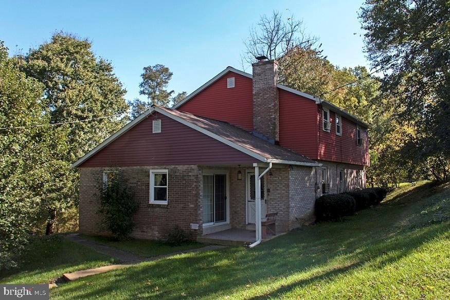 1009 Penn Grant Road Lancaster, PA 17602 - Photo 6 of 26 Gallery Image 6