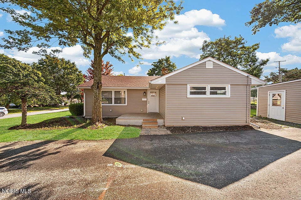 121 Springbrook Drive Findlay, OH 45840 - Photo 2 of 25 Gallery Image 2