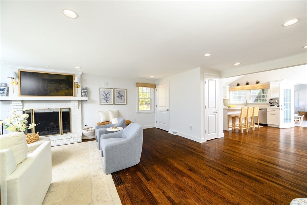 345 Plain Street Hanover, MA 02339 - Photo 5 of 39