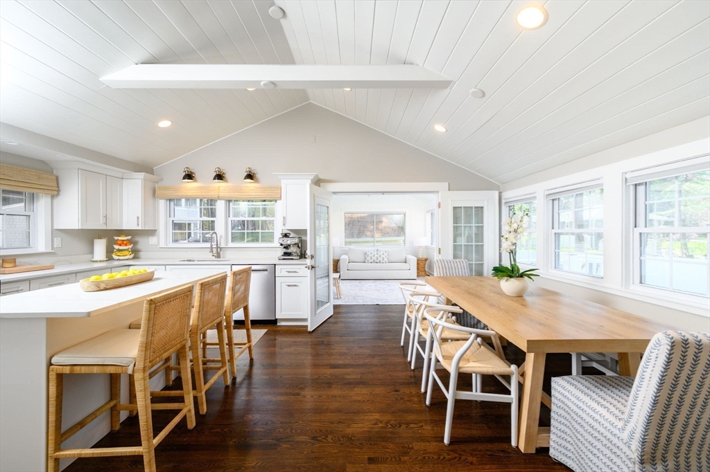 345 Plain Street Hanover, MA 02339 - Photo 8 of 39