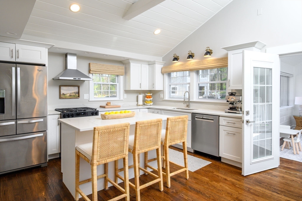 345 Plain Street Hanover, MA 02339 - Photo 9 of 39
