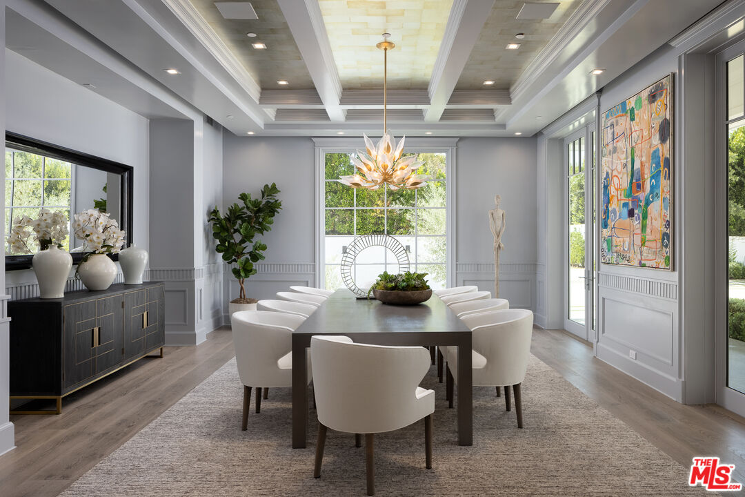 624 North Bonhill Road Los Angeles, CA 90049 - Photo 9 of 48 a view of a dining room with furniture window and outside view