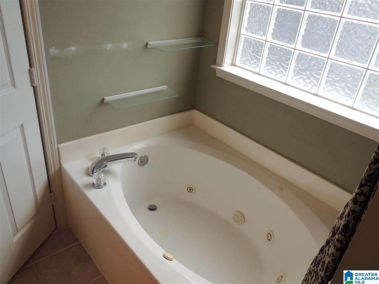 132 Heather Lane Pelham, AL 35124 - Photo 10 of 21