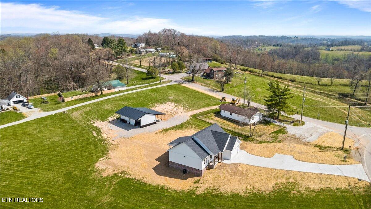 2271 Long Hollow Road La Follette, TN 37766 - Photo 5 of 48 05-2137 Long Hollow Rd
