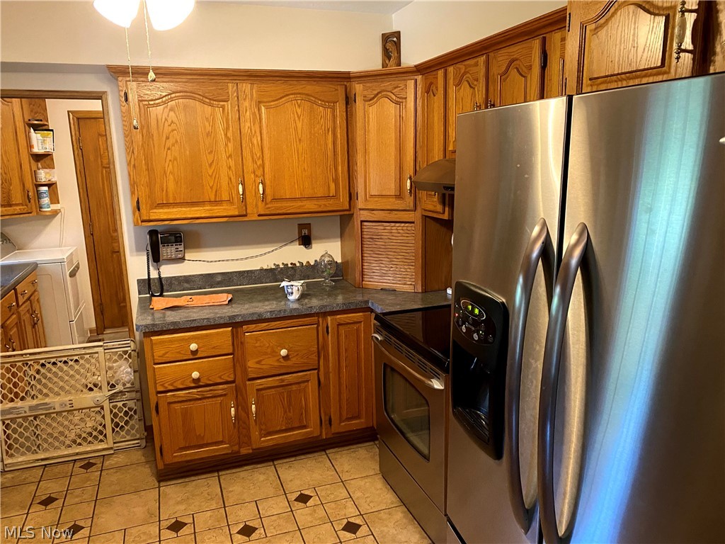 947 Mannering Road Eastlake, OH 44095 - Photo 15 of 27 Gallery Image 15