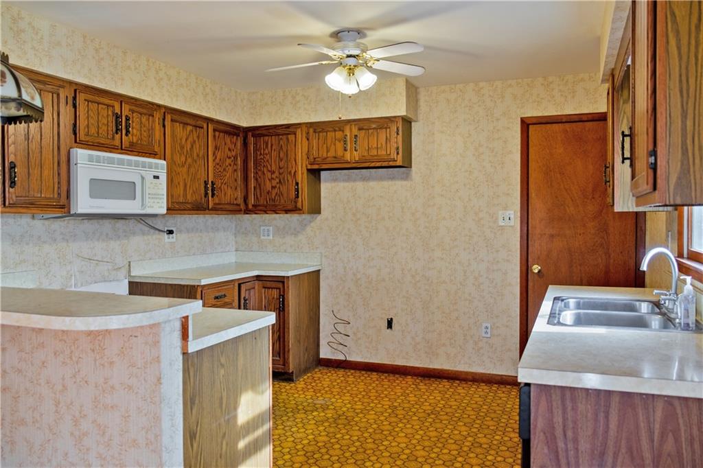 784 Achortown Road Beaver Falls, PA 15010 - Photo 9 of 19 Gallery Image 9