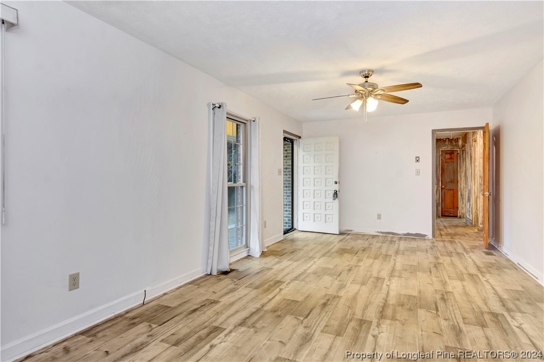 352 Snake Road Lumberton, NC 28358 - Photo 6 of 26 Gallery Image 6