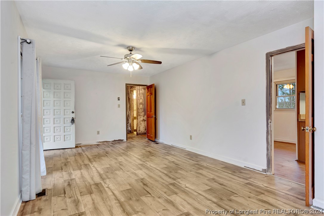 352 Snake Road Lumberton, NC 28358 - Photo 7 of 26 Gallery Image 7