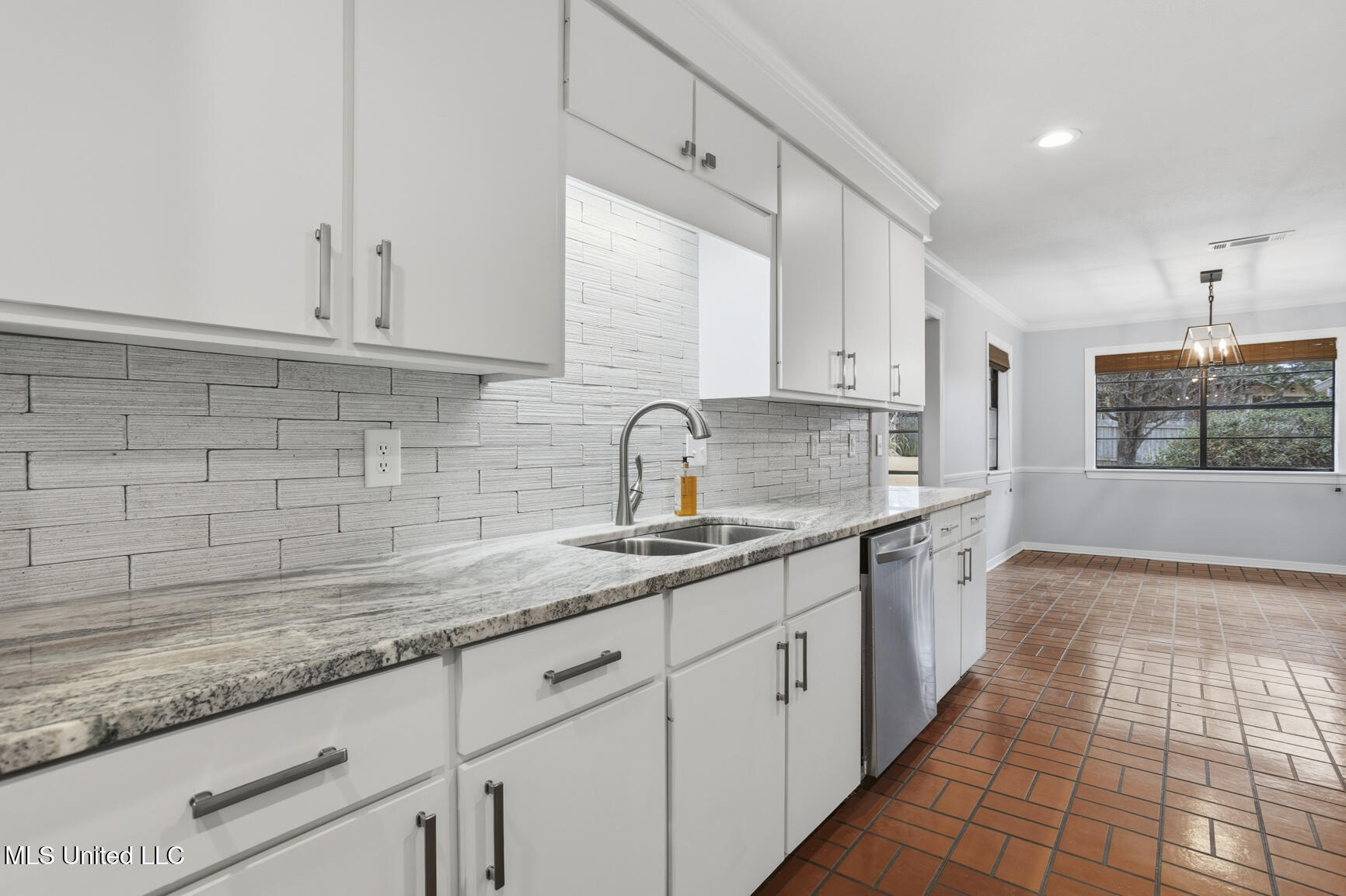 201 Greenfield Place Brandon, MS 39047 - Photo 14 of 39 201 Greenfield Pl-13