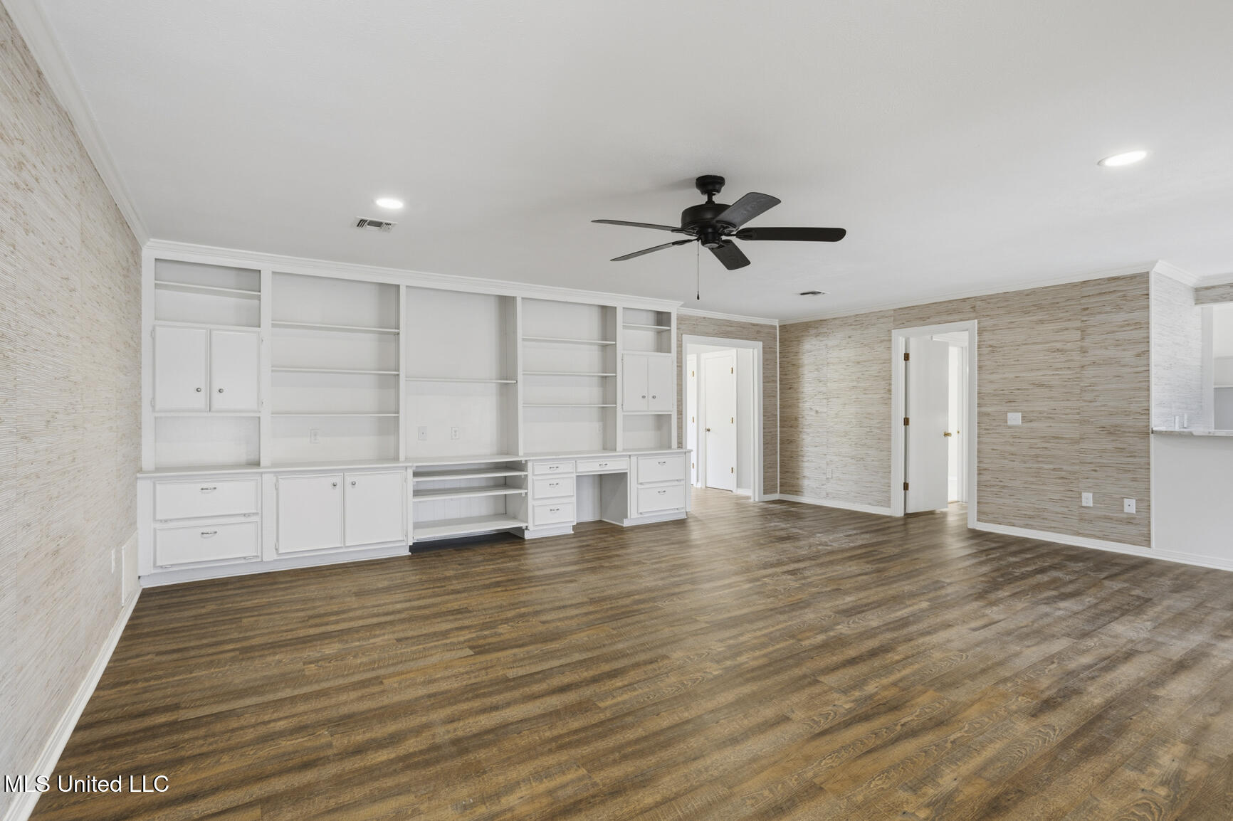 201 Greenfield Place Brandon, MS 39047 - Photo 4 of 39 201 Greenfield Pl-24