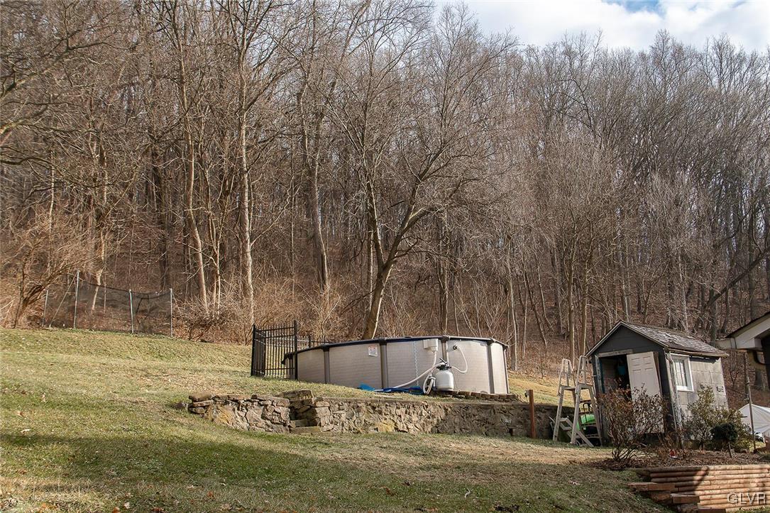 2016 Riverside Drive Bethlehem, PA 18015 - Photo 4 of 26 Gallery Image 4