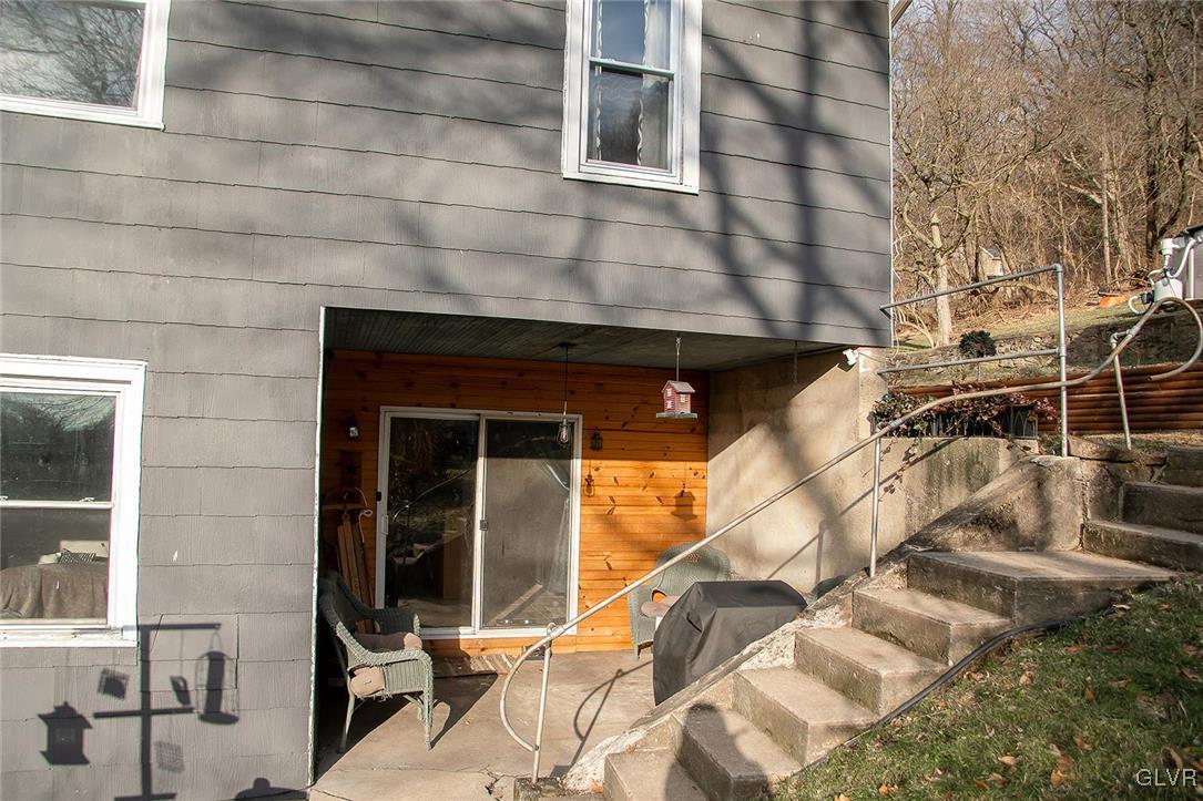 2016 Riverside Drive Bethlehem, PA 18015 - Photo 5 of 26 Gallery Image 5