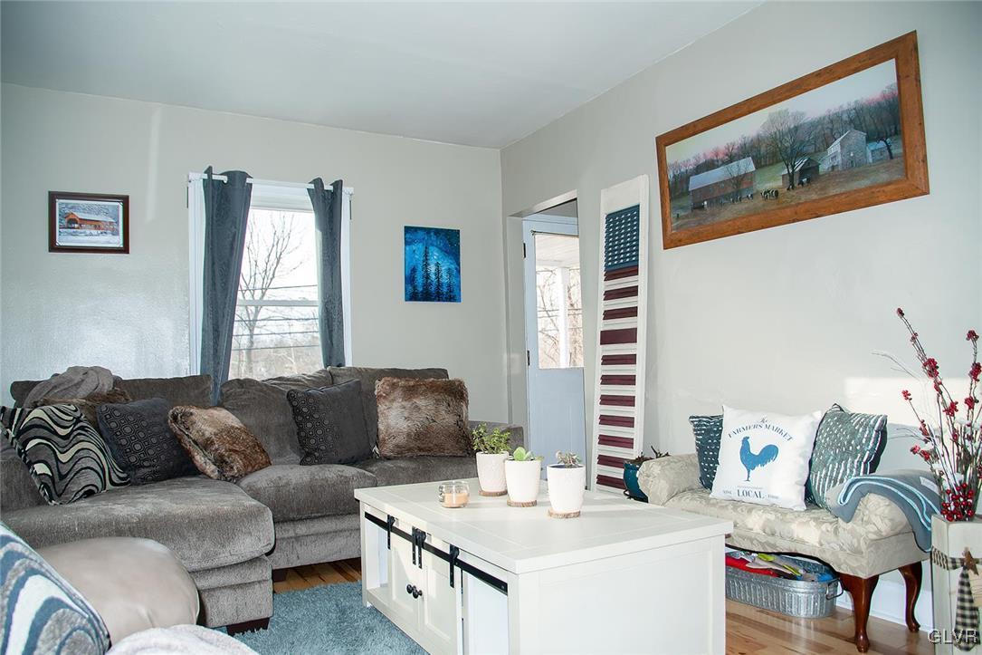 2016 Riverside Drive Bethlehem, PA 18015 - Photo 8 of 26 Gallery Image 8