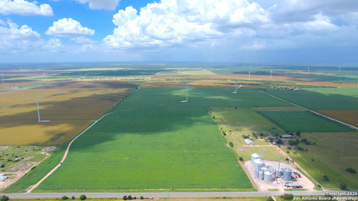 0 Fm 490 Edinburg, TX 78541 - Photo 12 of 15 a view of an ocean and beach