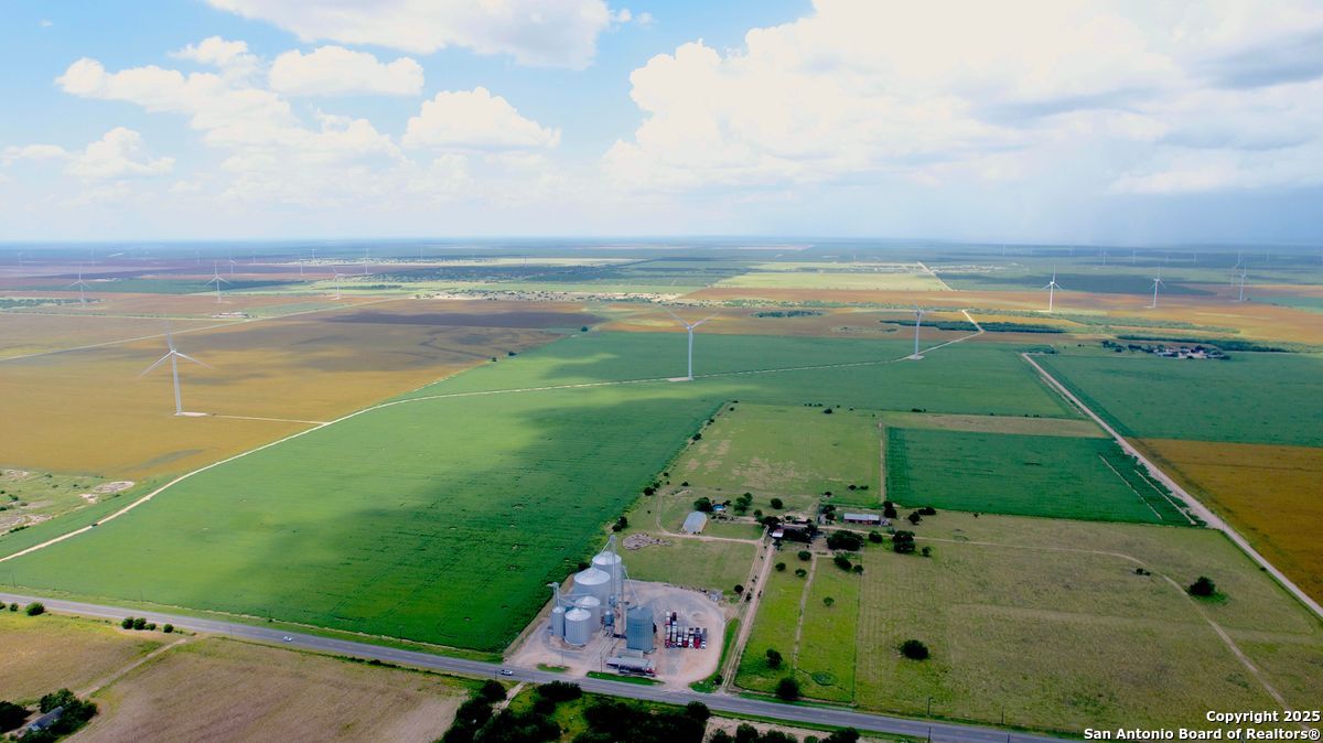 0 Fm 490 Edinburg, TX 78541 - Photo 14 of 15 an aerial view of a houses with outdoor space