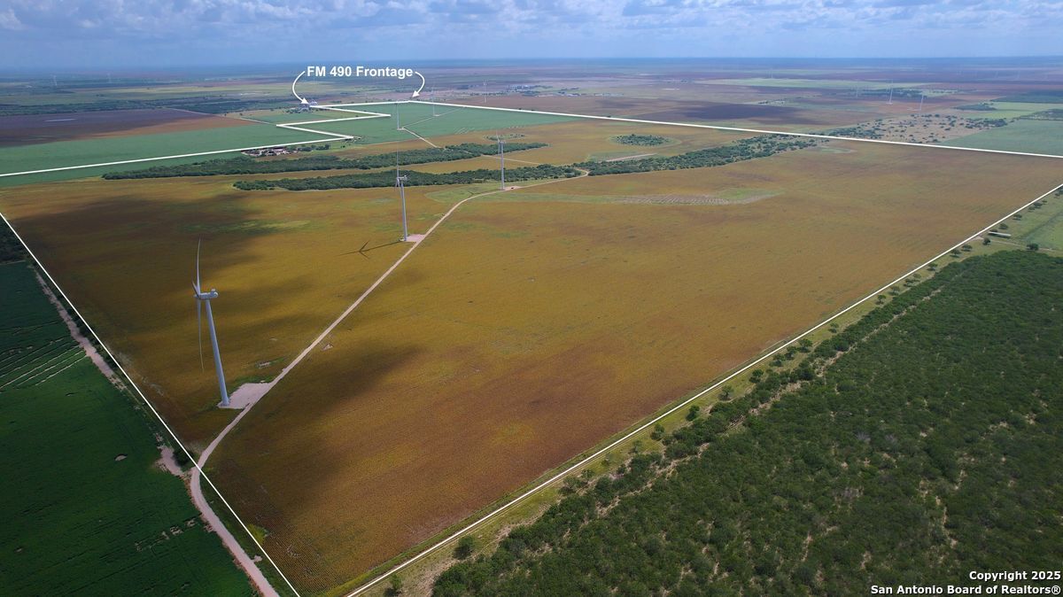 0 Fm 490 Edinburg, TX 78541 - Photo 2 of 15 a view of a tennis court