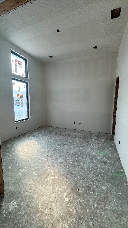 65 Shadow Creek Ridge Drive Spring, TX 77389 - Photo 33 of 35 an empty room with windows