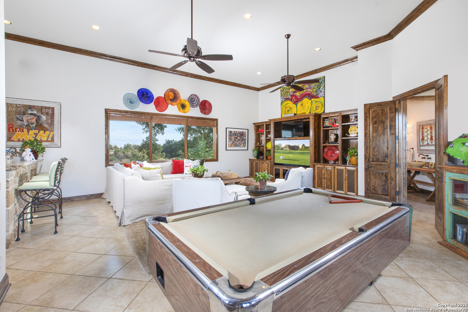 165 Painted Sky Comfort, TX 78013 - Photo 42 of 49 a room with furniture and a flat screen tv