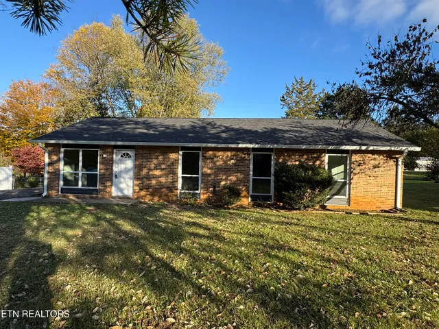 $345,000 | 1140 Roswell Road, Knoxville, TN 37923