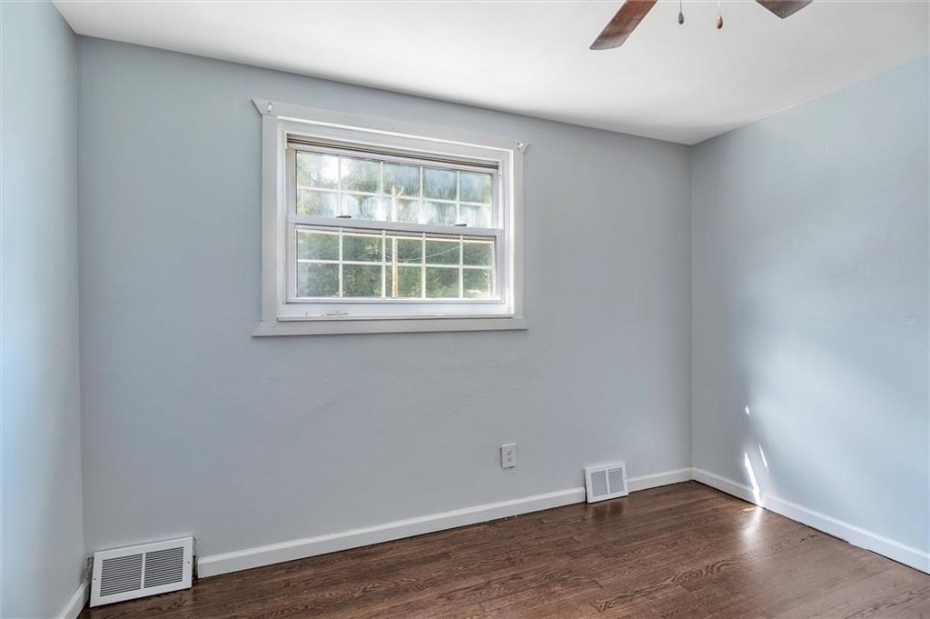 3058 Universal Road Pittsburgh, PA 15235 - Photo 11 of 21 Gallery Image 11