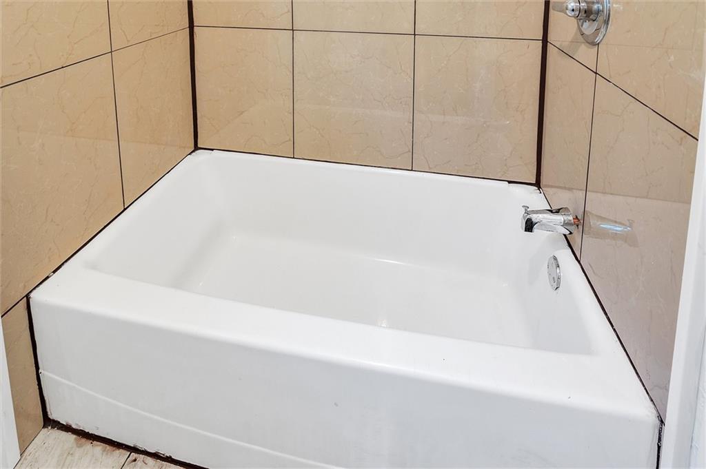 3058 Universal Road Pittsburgh, PA 15235 - Photo 18 of 21 Gallery Image 18