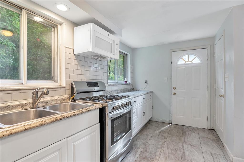 3058 Universal Road Pittsburgh, PA 15235 - Photo 9 of 21 Gallery Image 9
