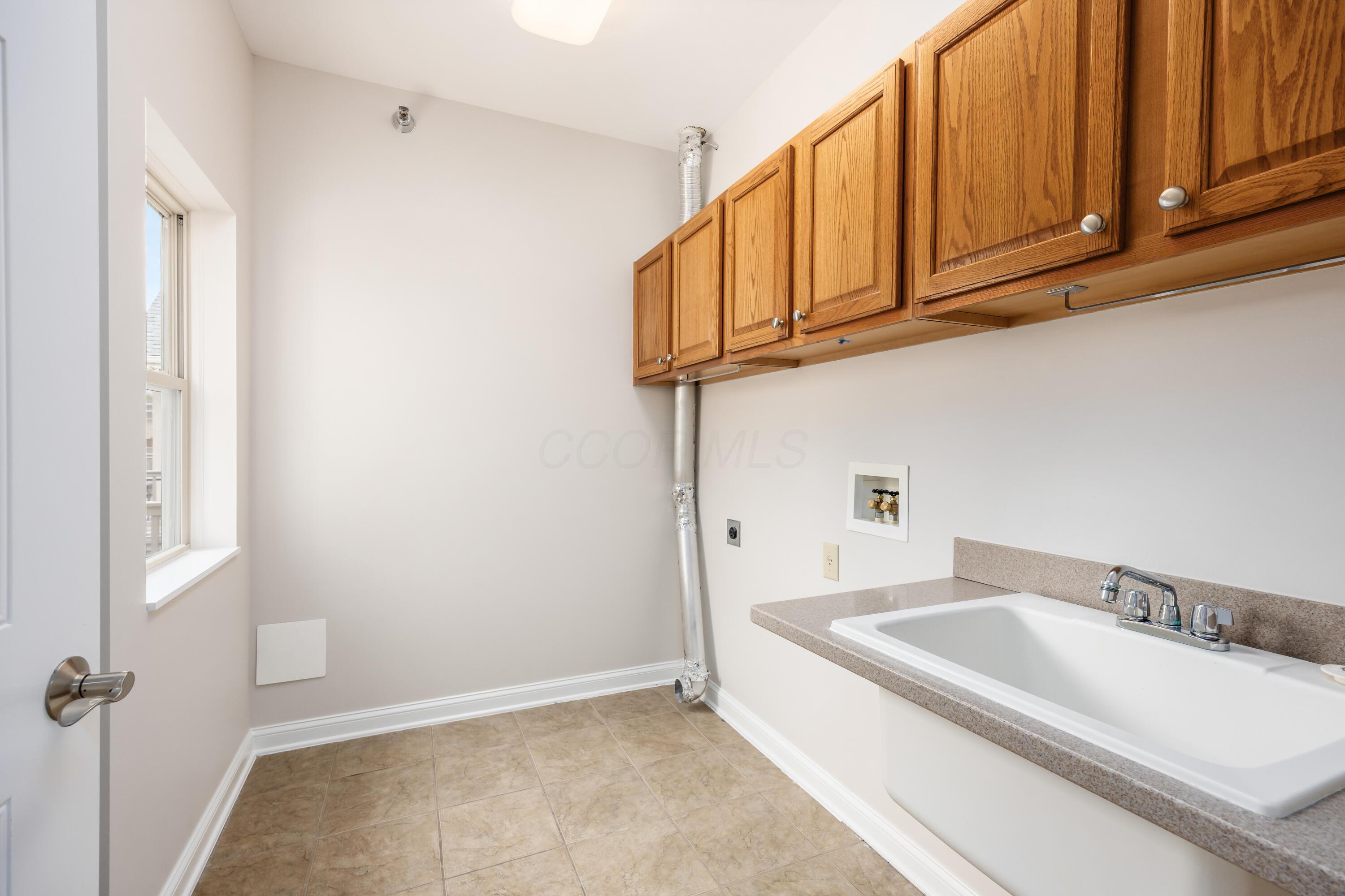 1784 Ridgecliff Road Upper Arlington, OH 43221 - Photo 32 of 37 023_808219b0_ridgecliff 159-2