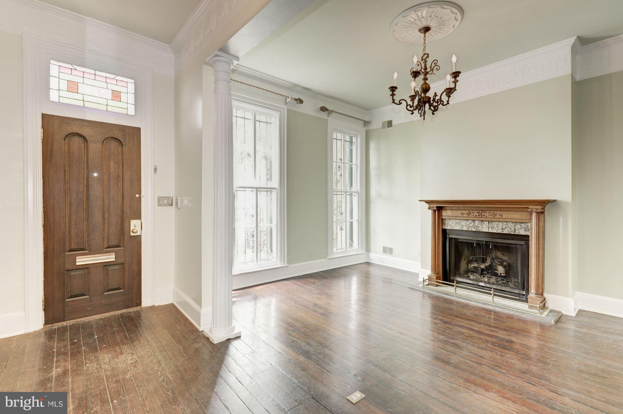 528 8th Street Northeast Washington, DC 20002 - Photo 3 of 21 Living Room