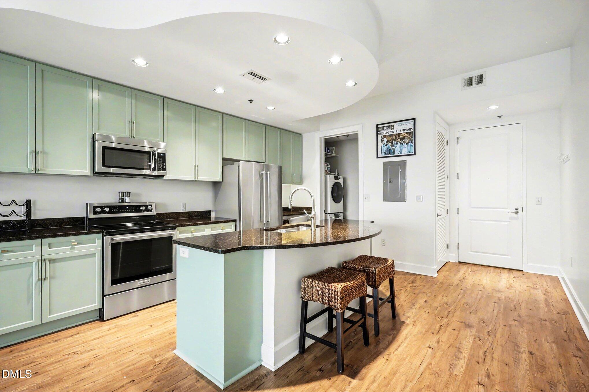 301 Fayetteville Street, Unit 3002 Raleigh, NC 27601 - Photo 10 of 31 013_file_5390