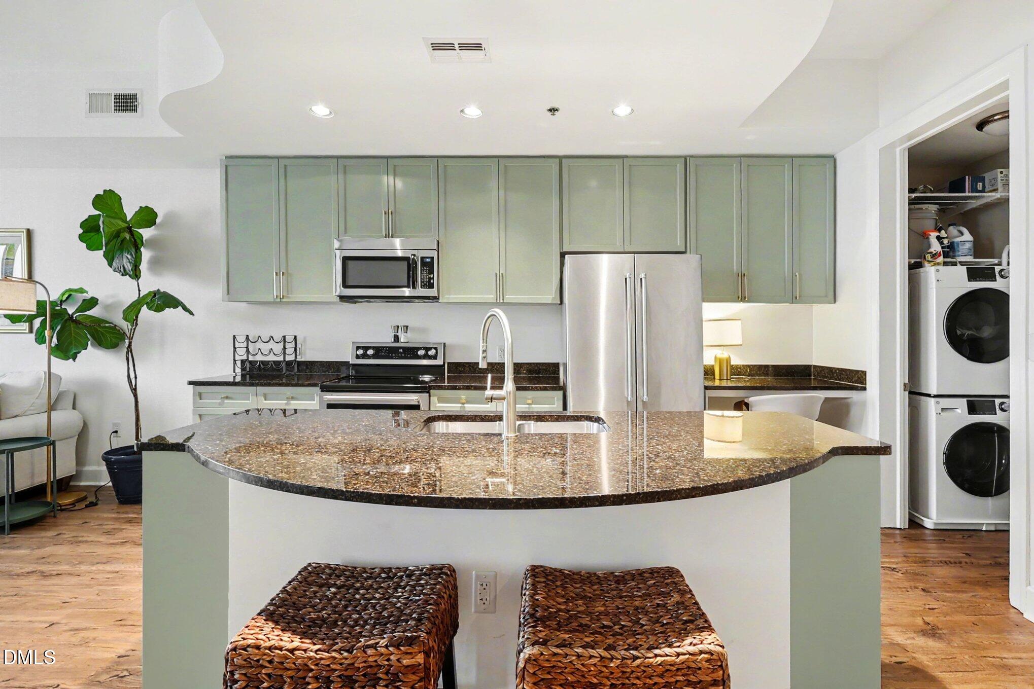 301 Fayetteville Street, Unit 3002 Raleigh, NC 27601 - Photo 14 of 31 017_file_7315